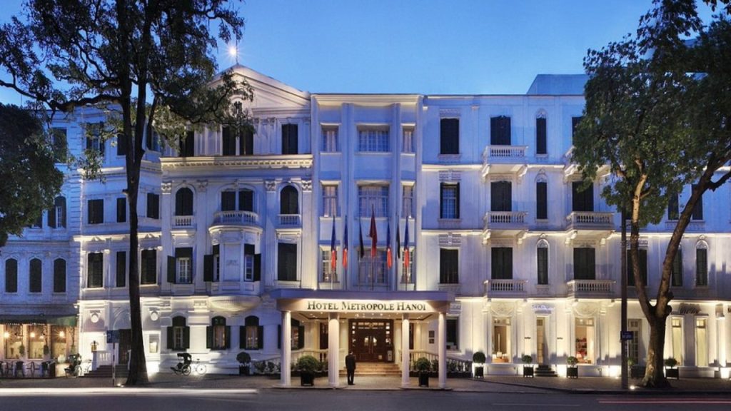 Khách sạn Hà Nội Sofitel Legend Metropole với kiến trúc Pháp cổ 