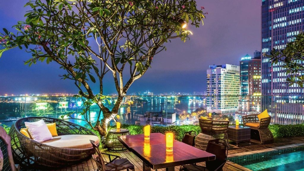 Hotel gần chợ Bến Thành Silverland Ben Thanh có rooftop view đẹp