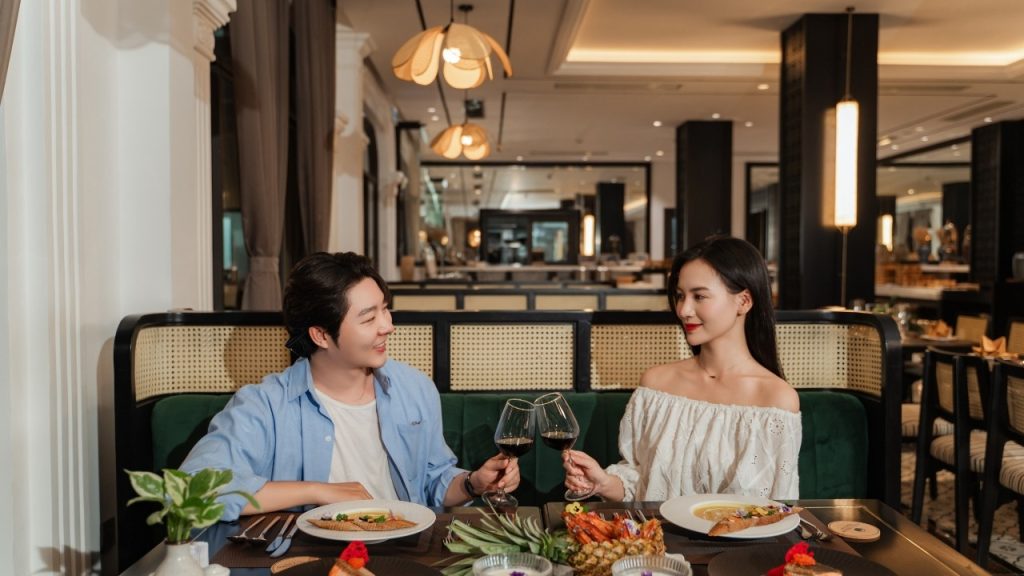 Trải nghiệm bữa ăn thư giãn tại không gian resort