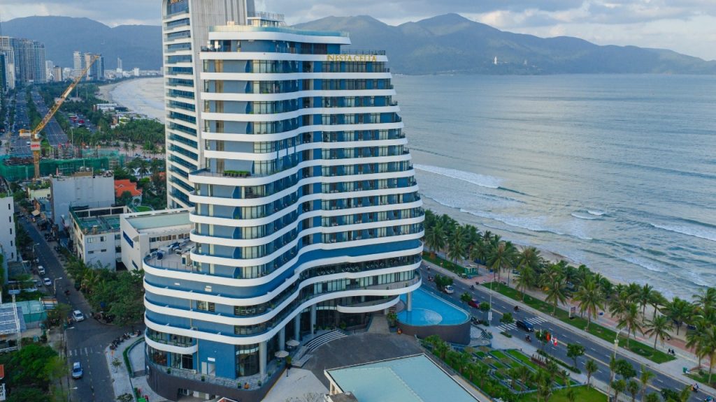 Khách sạn Nesta Celia Danang Hotel là không gian nghỉ dưỡng lý tưởng mùa pháo hoa Đà Nẵng 2026