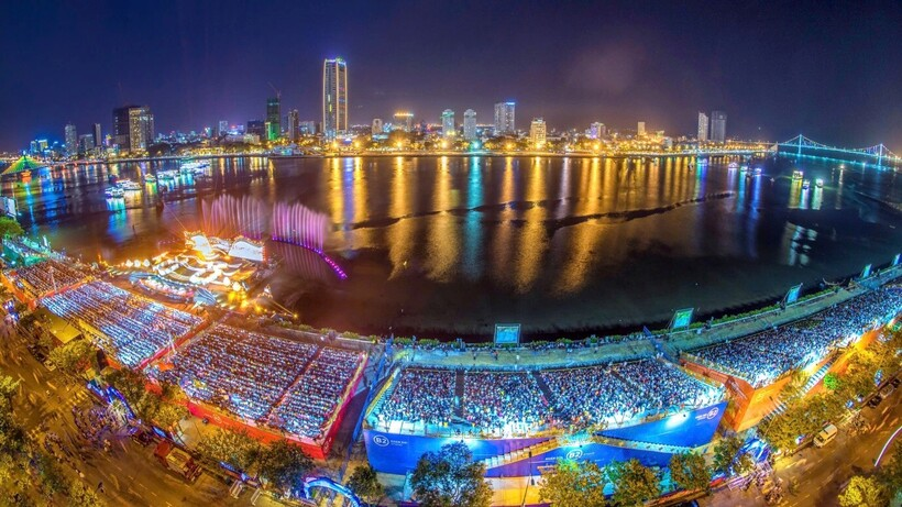 Khán đài chính xem pháo hoa đà nẵng DIFF view trực diện sông Hàn