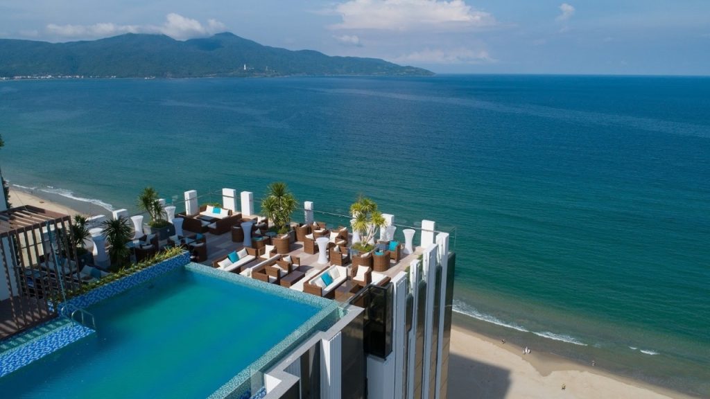 Haian Beach Hotel & Spa và hồ bơi vô cực