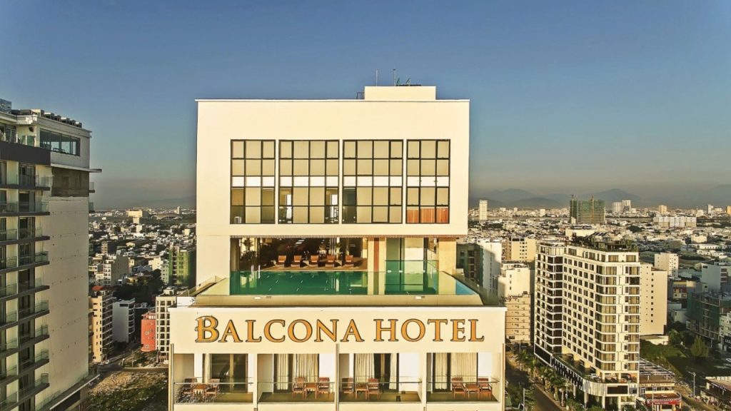 Balcona Hotel Da Nang với ban công rộng và riêng tư
