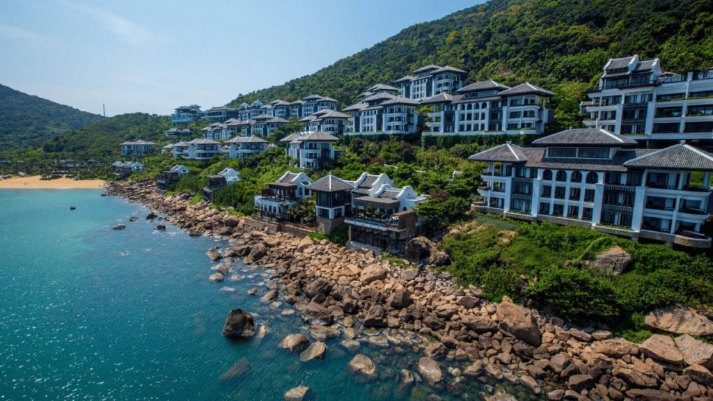 InterContinental Danang Sun Peninsula Resort và kiến trúc độc đáo 