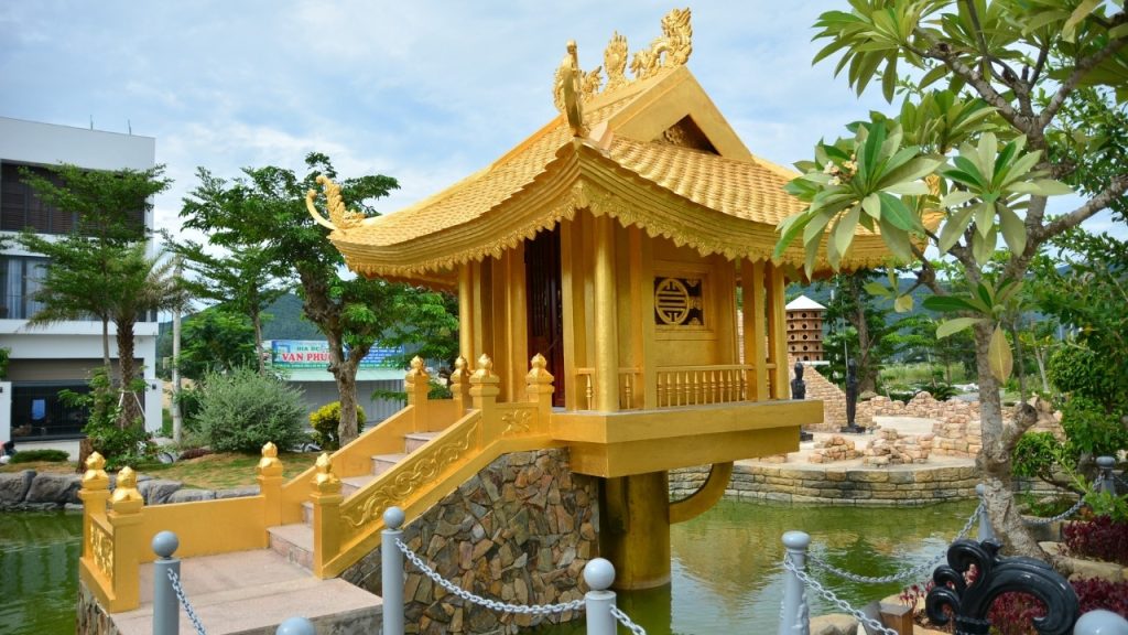 Những biểu tượng văn hóa Việt Nam được tái hiện ấn tượng