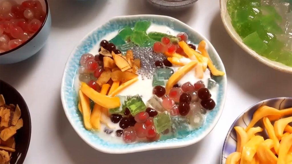 Sữa chua muối và mít lạnh đặc sản ăn vặt Đà Nẵng nổi tiếng