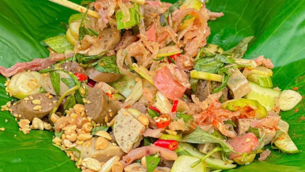 Tré trộn cóc xoài chua cay bắt vị