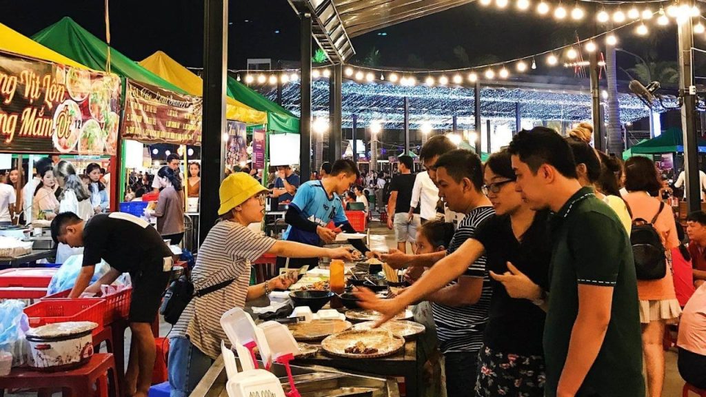 Khám phá thiên đường ẩm thực và giải trí tại chợ đêm Helio