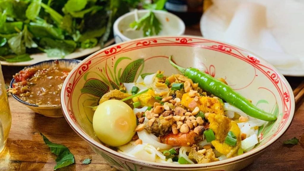 Tô mì Quảng Đà Nẵng truyền thống tại quán Mì Quảng 1A
