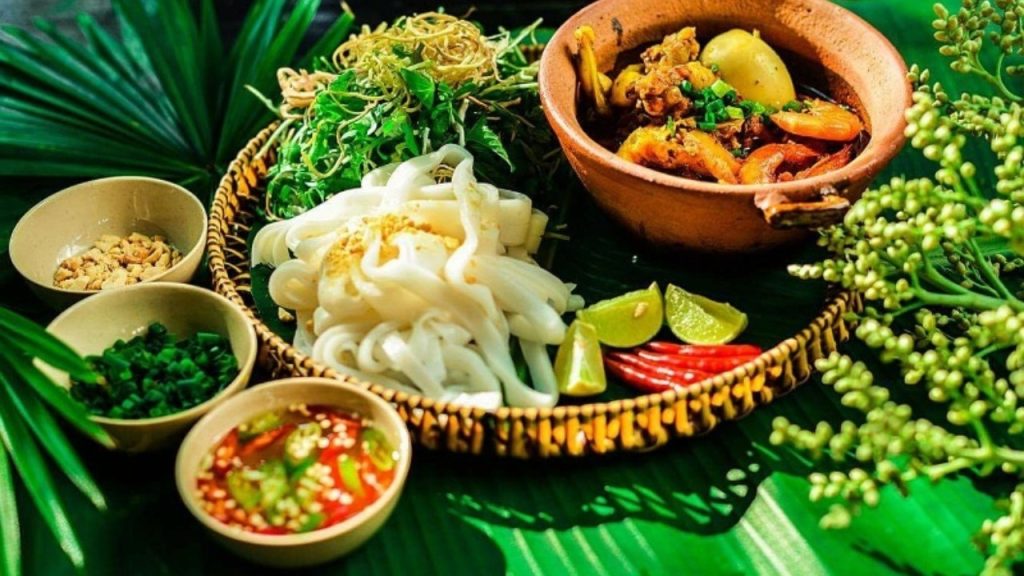 Mì Quảng Đà Nẵng Bà Mua với nhiều lựa chọn nhân hấp dẫn