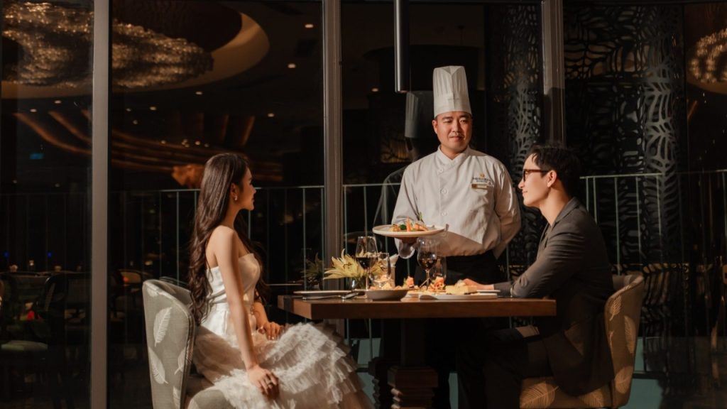 Trải nghiệm nghỉ dưỡng 5 sao đẳng cấp 