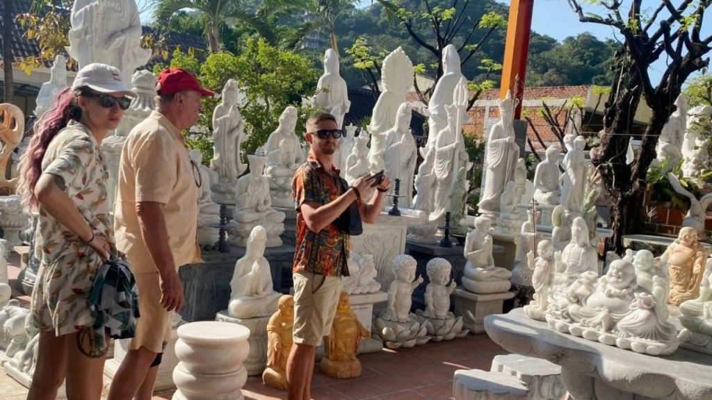 Mẹo mua sắm và thương lượng giá tại làng đá mỹ nghệ Non Nước Đà Nẵng