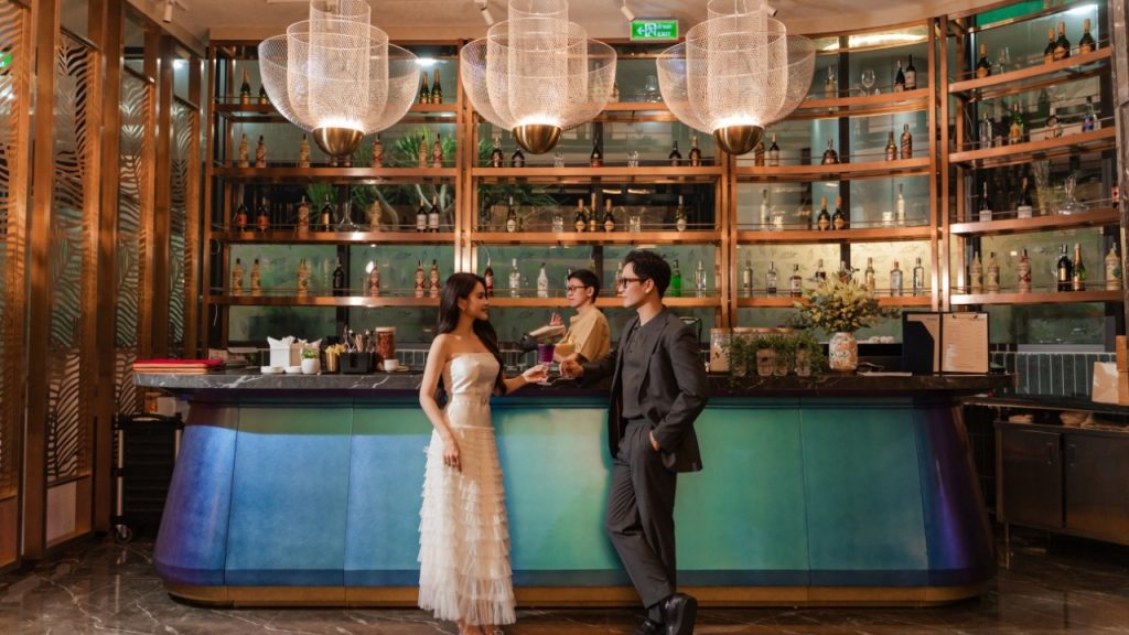 Aura Lounge Nesta Celia Danang Hotel cà phê chill Đà Nẵng