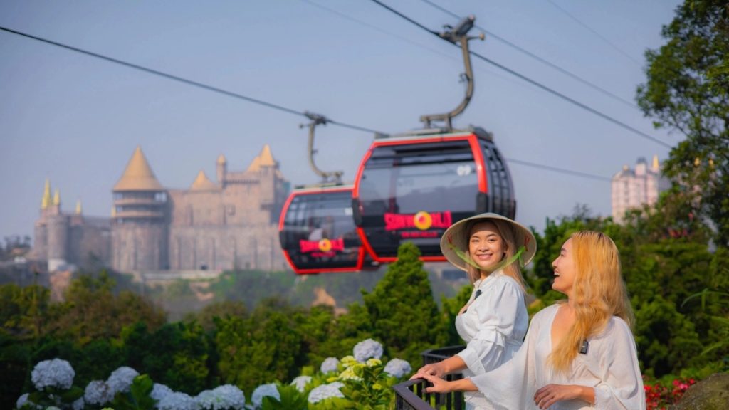 Kinh nghiệm đi Bà Nà Hills khởi hành sớm để tránh đông tại ga cáp treo