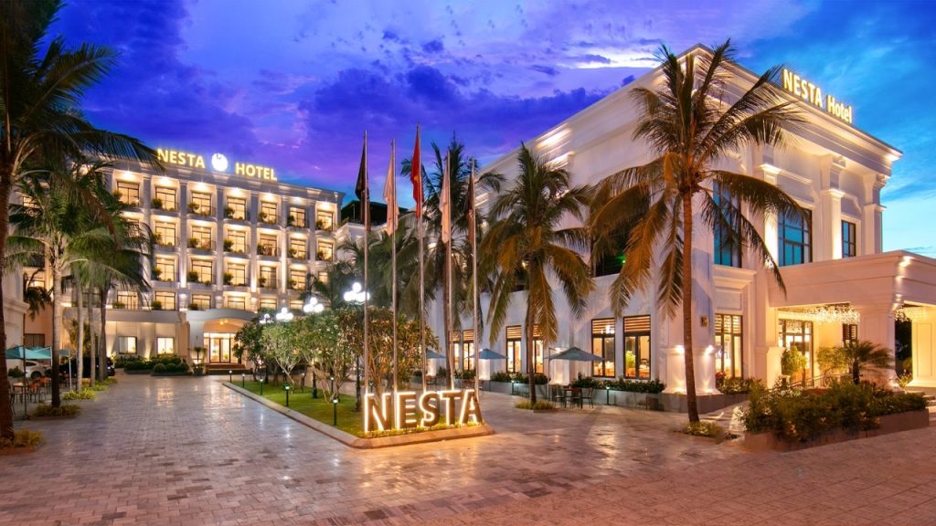 Nesta Danang Hotel sở hữu vị trí thuận tiện để khám phá ẩm thực địa phương