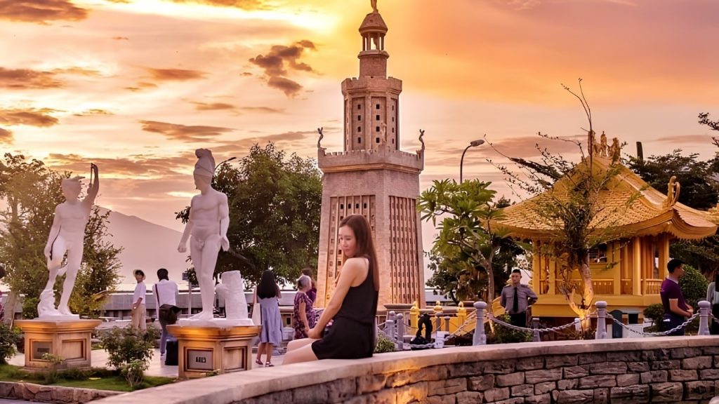 Điểm check-in nổi tiếng nằm dưới chân cầu Thuận Phước