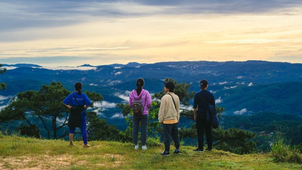 Chinh phục đỉnh Pinhatt dành cho người yêu thích trekking