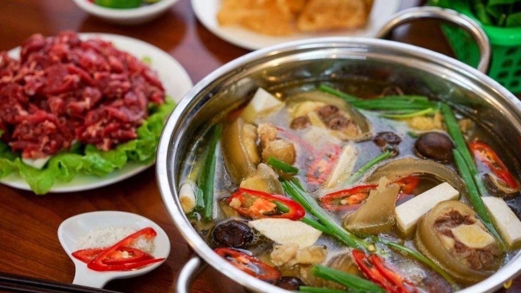 Kinh nghiệm đi ăn lẩu bò Đà Lạt giúp chuyến khám phá ẩm thực trọn vẹn hơn