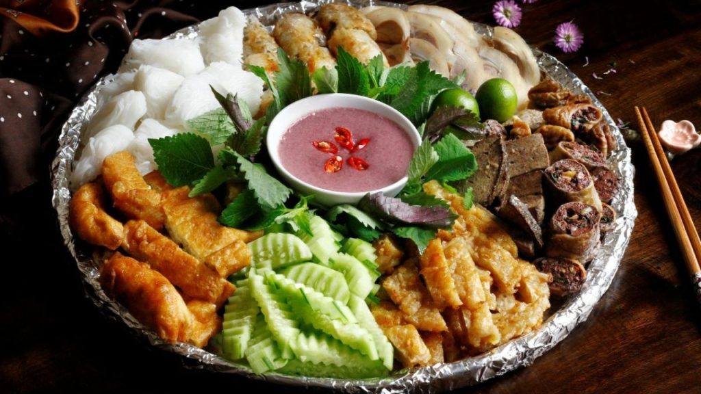Bún đậu mắm tôm - món ăn Hà Nội quen thuộc với hương vị đặc trưng