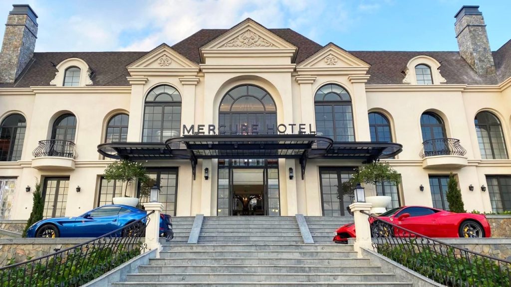 Khu nghỉ dưỡng Mercure Dalat Resort với kiến trúc châu Âu (Nguồn: Mercure Dalat Resort)