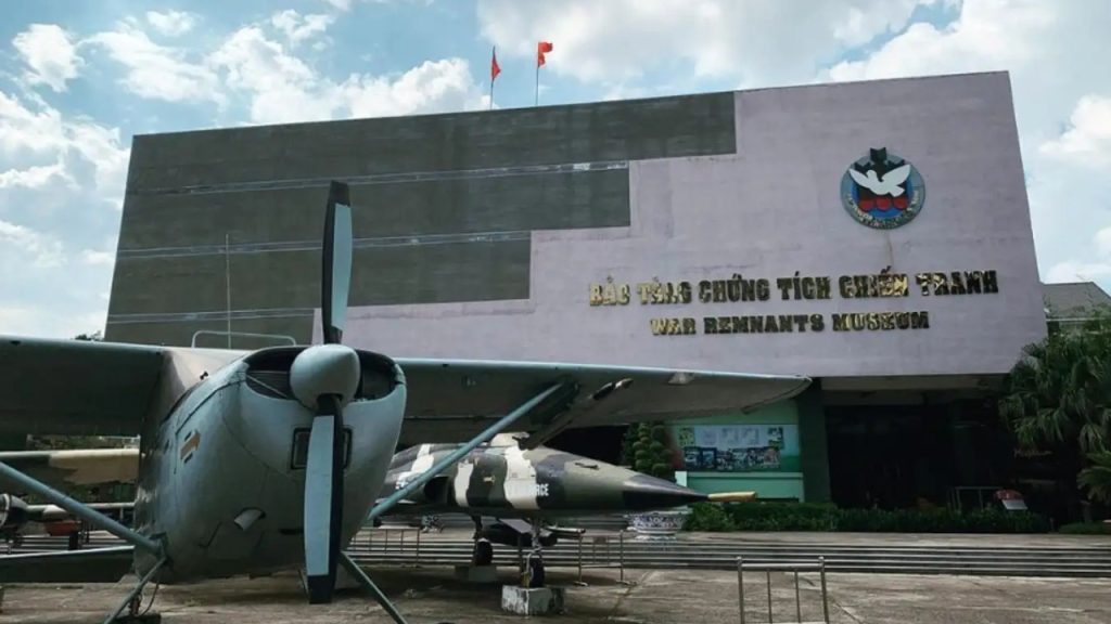 Không gian trưng bày tại Bảo tàng Chứng tích Chiến tranh ở TP.HCM