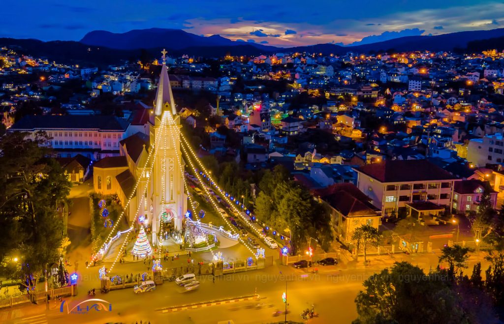 Khung cảnh lãng mạn của Đà Lạt trở thành cảm hứng cho nhiều tác phẩm nghệ thuật
