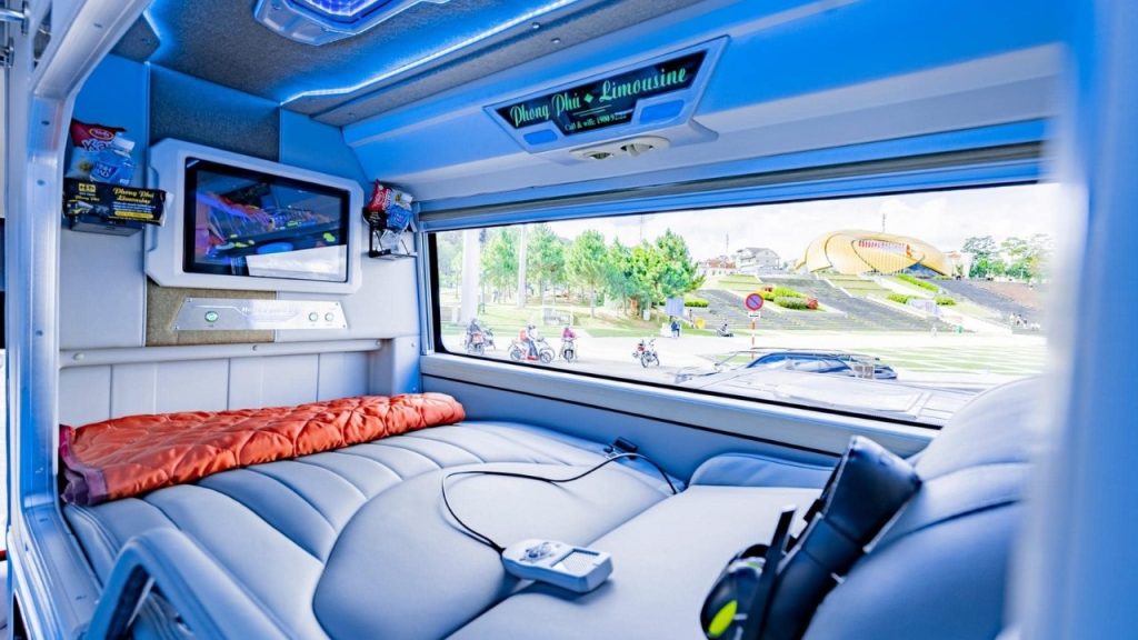 Xe giường đôi Phong Phú với cabin riêng tư đi Đà Lạt