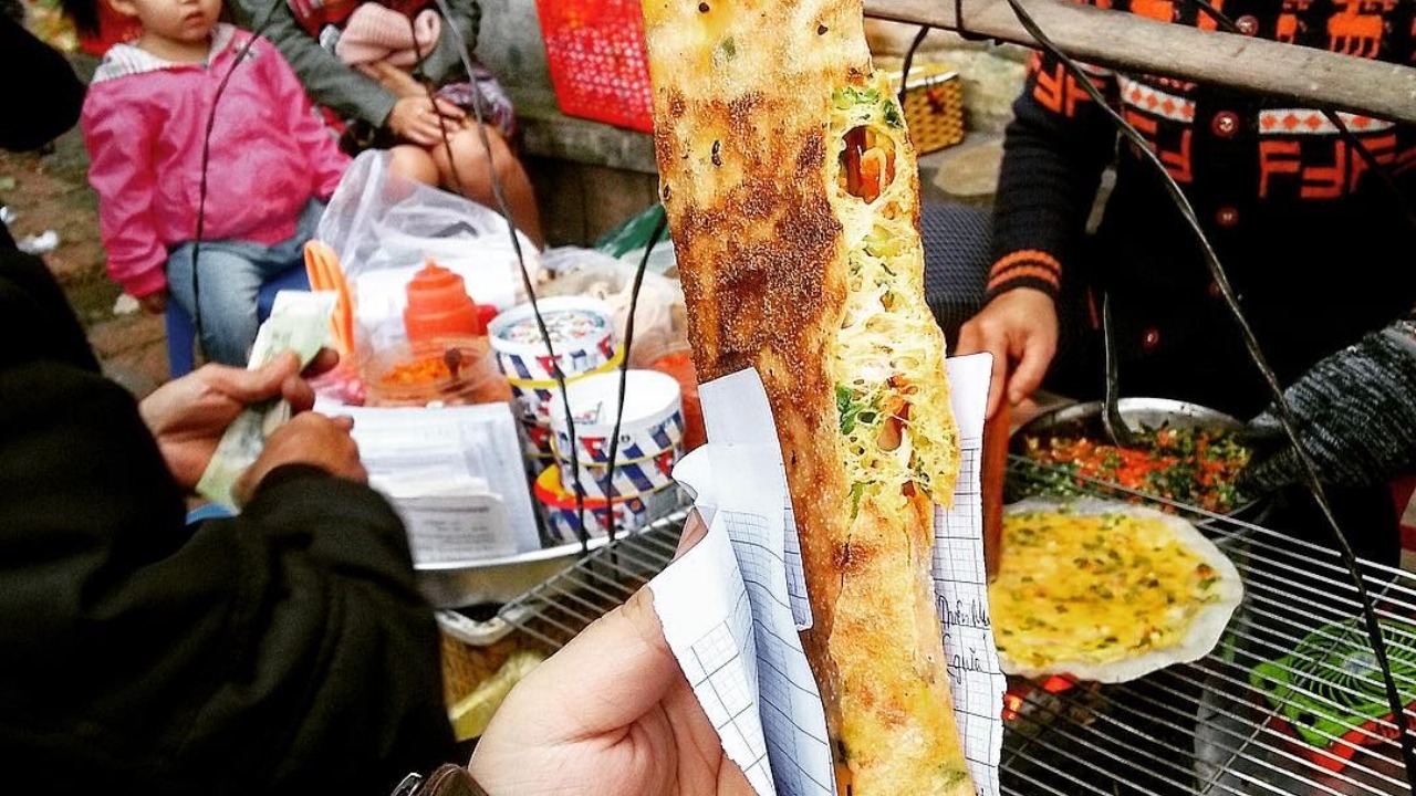 Top 6 Quán bánh tráng nướng Đà Lạt ngon chuẩn vị & Đông khách