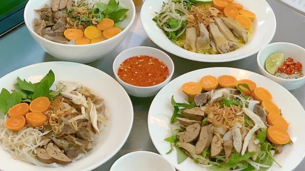 Câu hỏi thường gặp về bánh ướt lòng gà Đà Lạt và địa chỉ ăn ngon