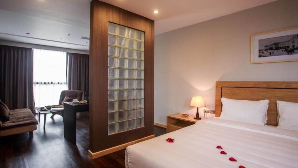Phòng nghỉ tiện nghi dành cho khách công tác tại Parkside Sunline Hotel (Nguồn: Parkside Sunline Hotel)