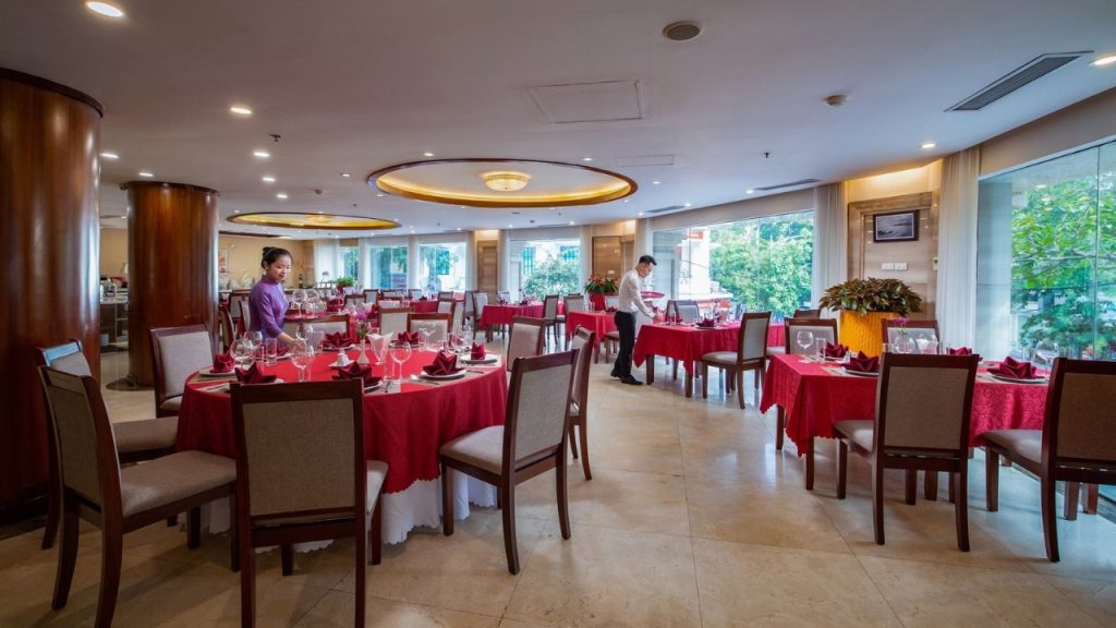 Không gian ẩm thực Việt tại nhà hàng La Palace Nesta Hanoi Hotel