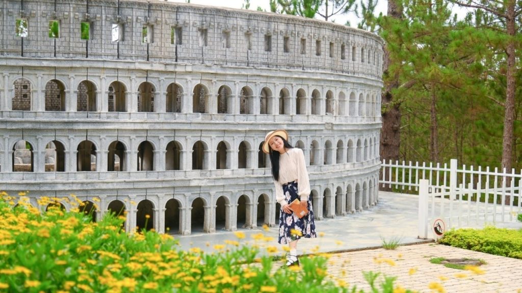 Khu 30 Kỳ quan Thế giới với các công trình mô hình tại Đà Lạt