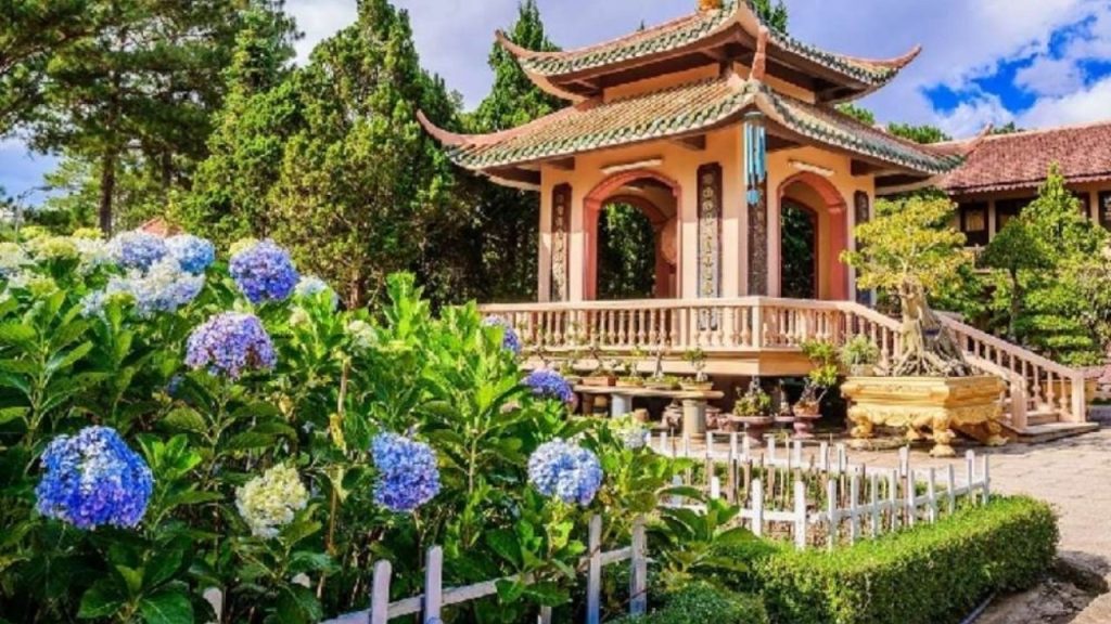 Kiến trúc và không gian thanh tịnh tại thiền viện Trúc Lâm Đà Lạt