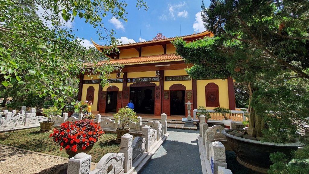 Không gian Ngoại viện và cảnh quan thanh tịnh của thiền viện Trúc Lâm