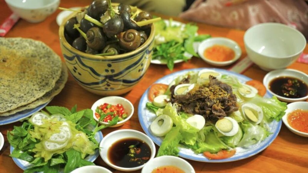 Quán ốc nhồi thịt 33 nổi tiếng trong danh sách quán nhậu Đà Lạt
