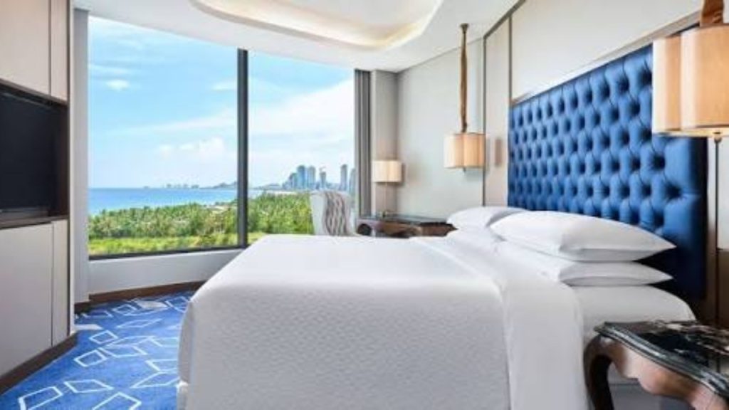 Four Points by Sheraton Danang trên đường Võ Nguyên Giáp nhìn ra biển